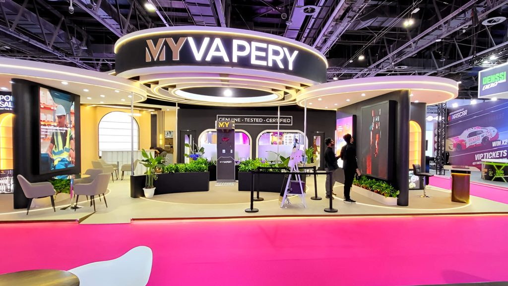 DASC Exhibitions team setting up exhibition stand in Dubai